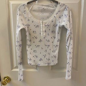 Aeropostale long sleeve shirt - xs